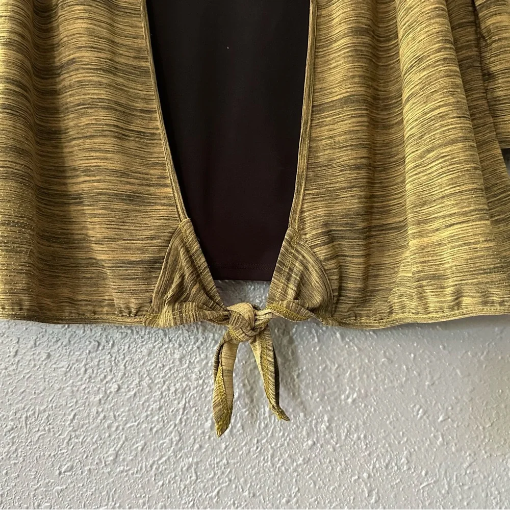 Women’s Size XL Gold and Black Top with Attached Tank, Long Sleeve, Tie Front - Picture 3 of 7